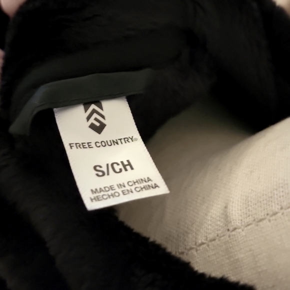 4/$20 NWOT plush zip up jacket - Picture 3 of 3